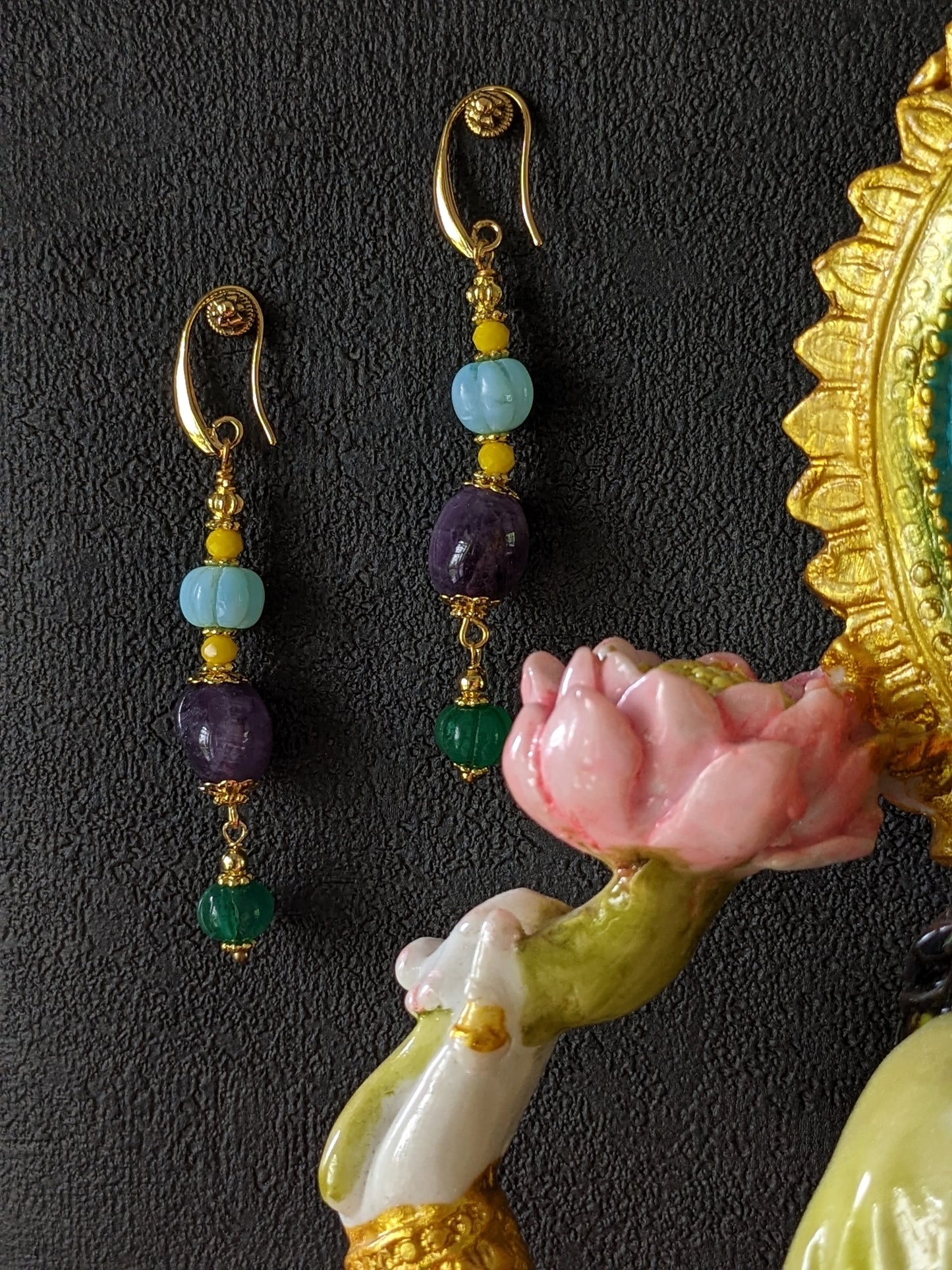 Boucles d'oreilles de type dormeuses faites à la main