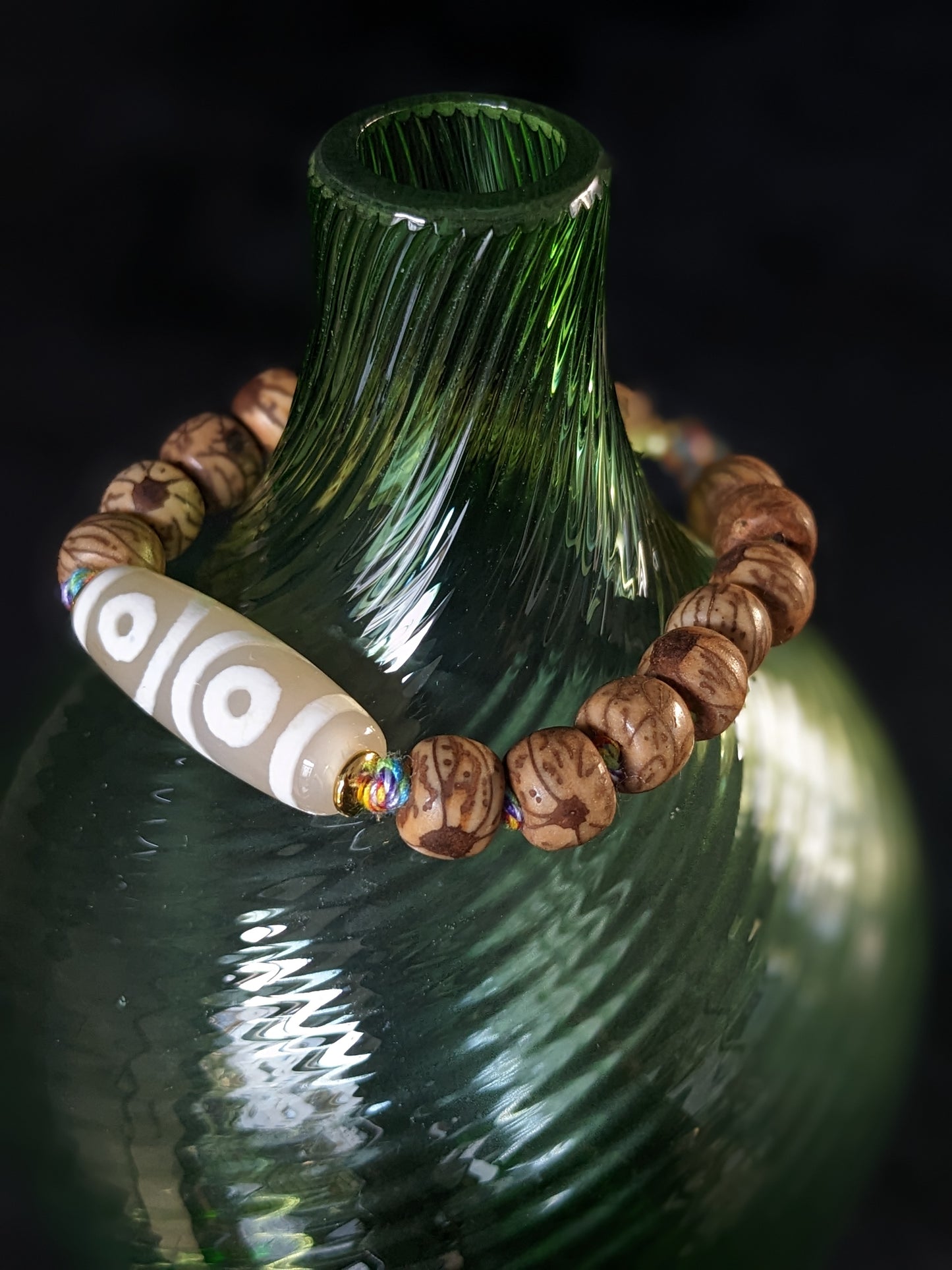 Bracelet bouddhiste et bohème pierres naturelles