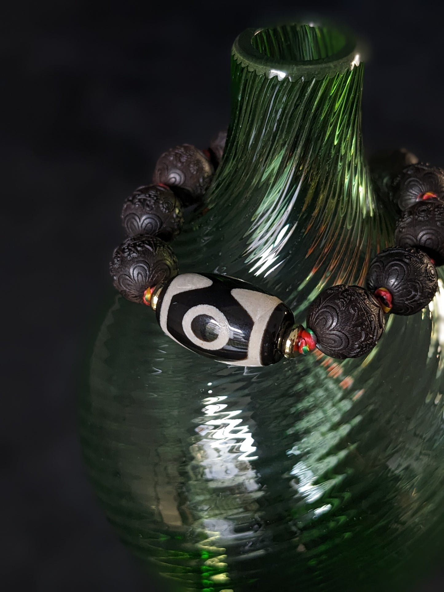 Bracelet bouddhiste et bohème pierres naturelles