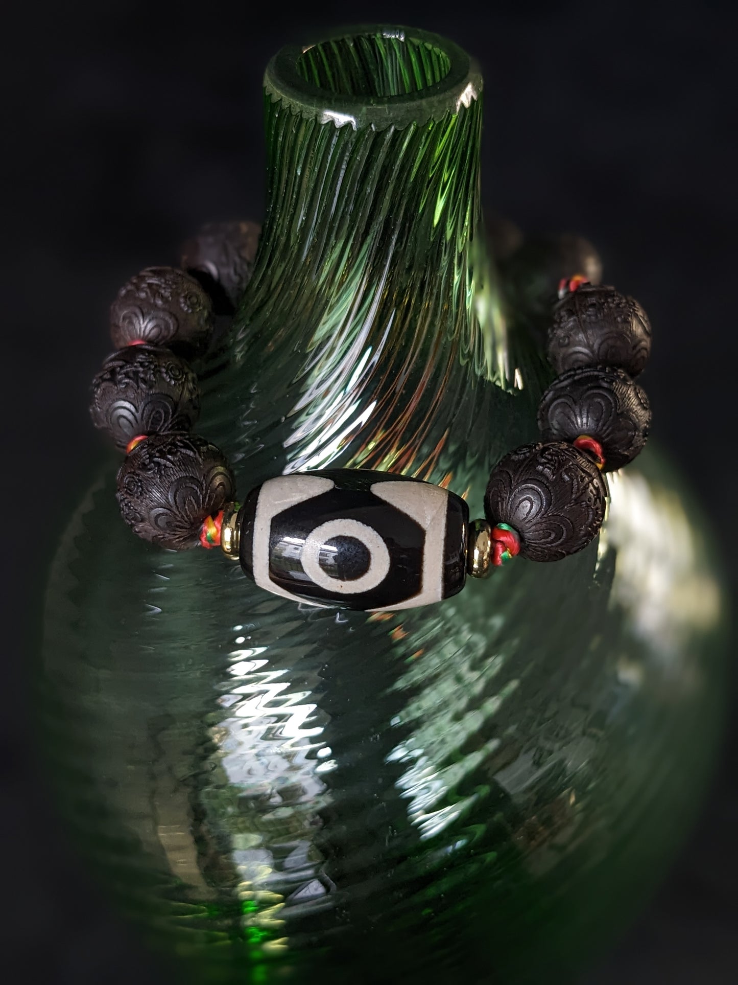 Bracelet bouddhiste et bohème pierres naturelles