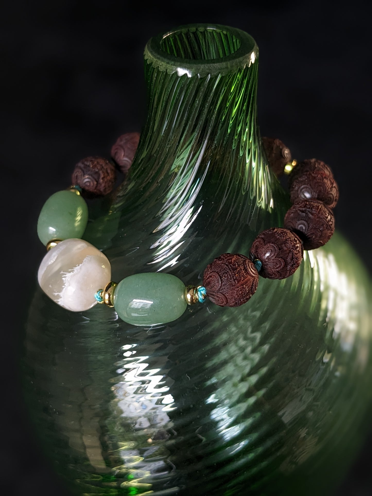 Bracelet bouddhiste pierres naturelles
