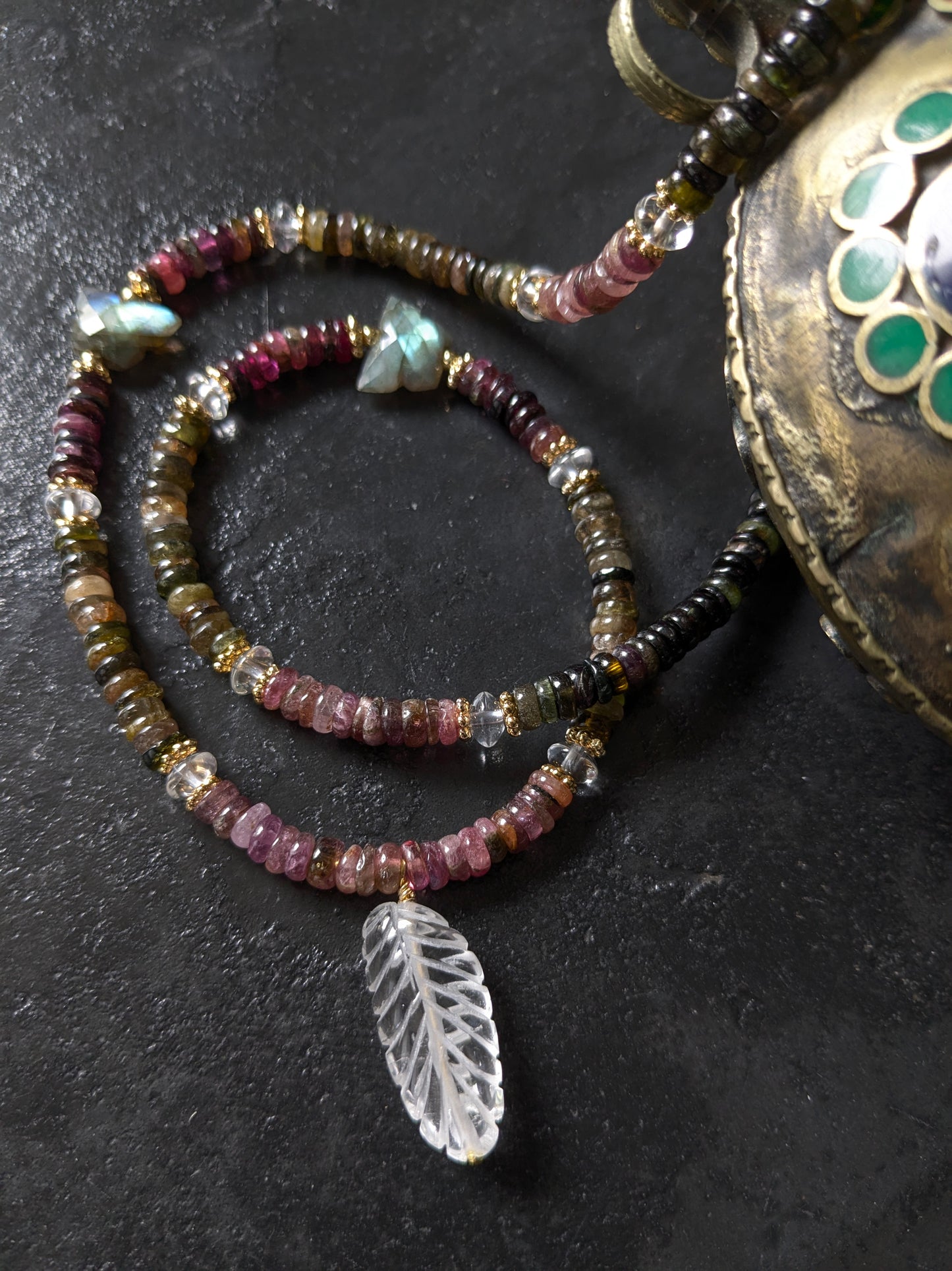 Collier Apsara