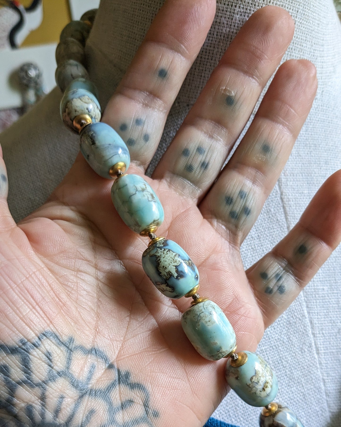 Collier ethnique en agates bleues et boite à amulette du Rajasthan