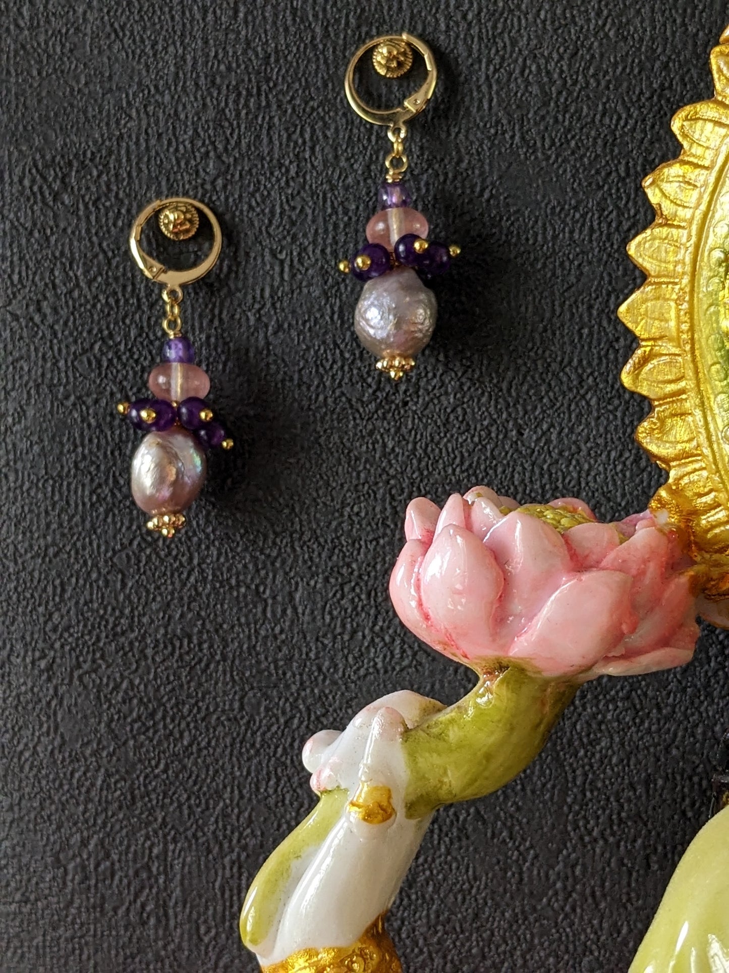 Boucles d'oreilles de créateur en pierres naturelles de style bohème et ethnique