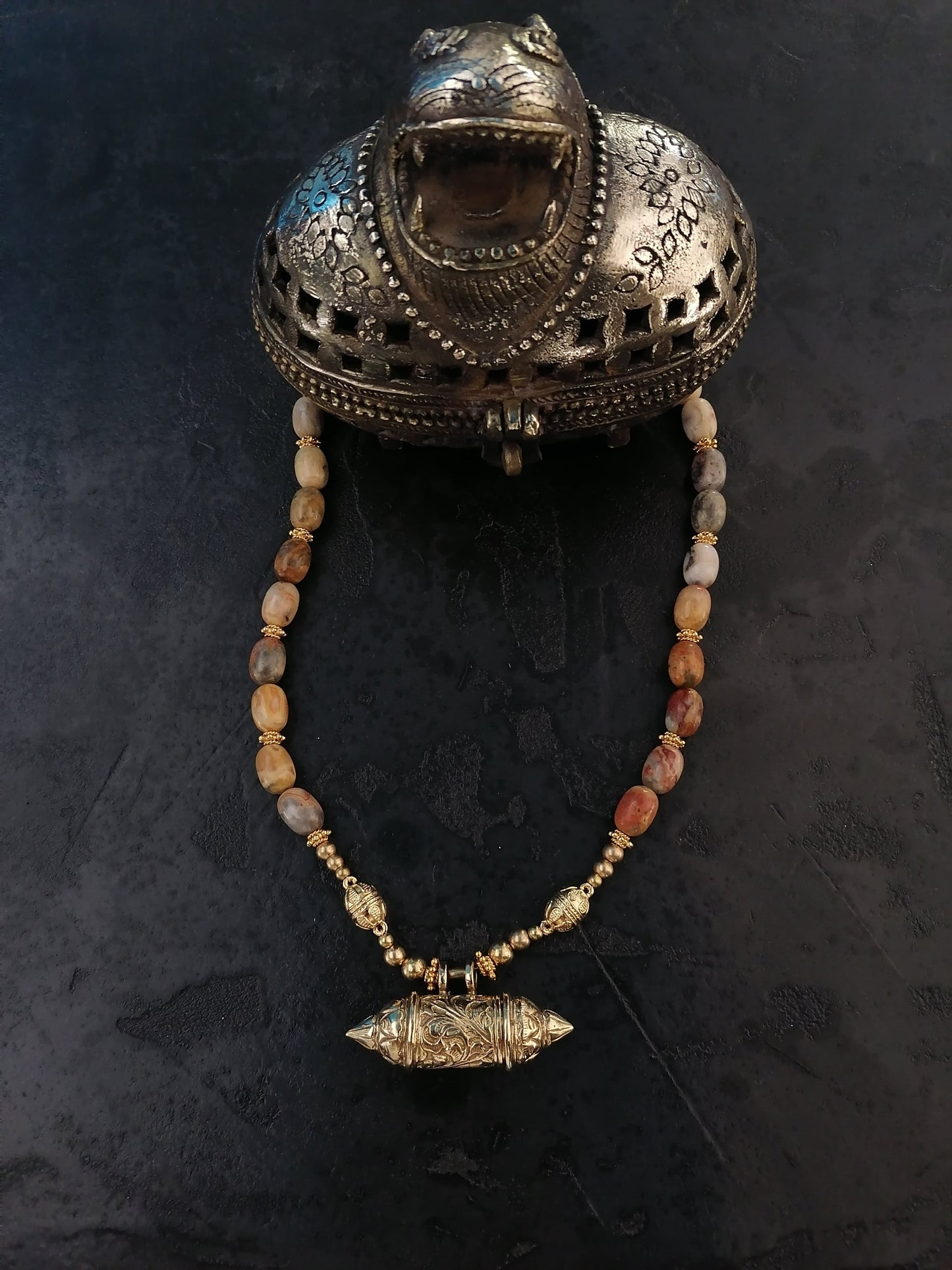 Collier Khakik sur-mesure MUDRA
