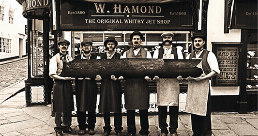 Le Jais ou l’Éclat des Ténèbres