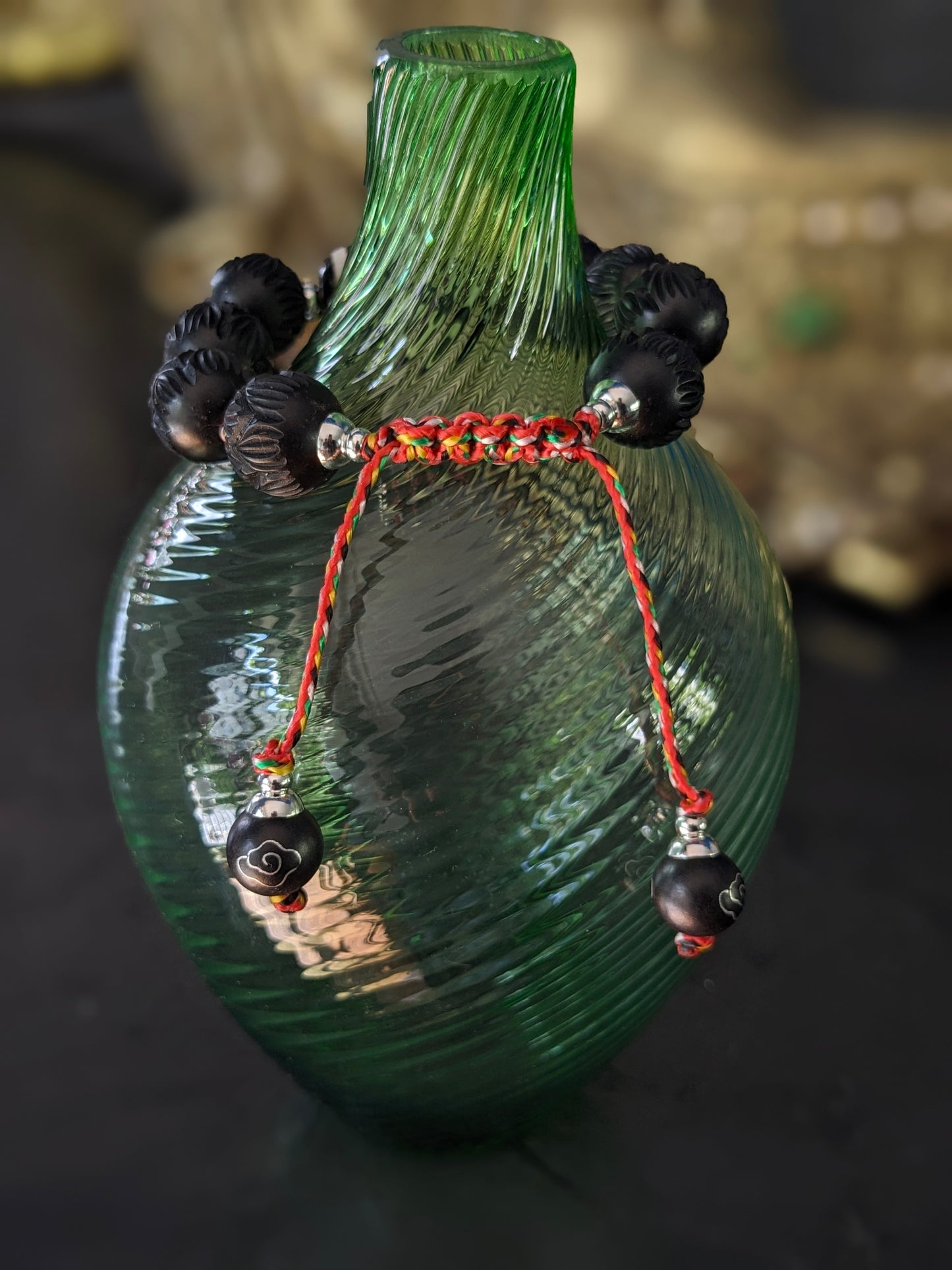 Bracelet ethnique tibétain en graine de bodhi et pierres naturelles, noué à la main