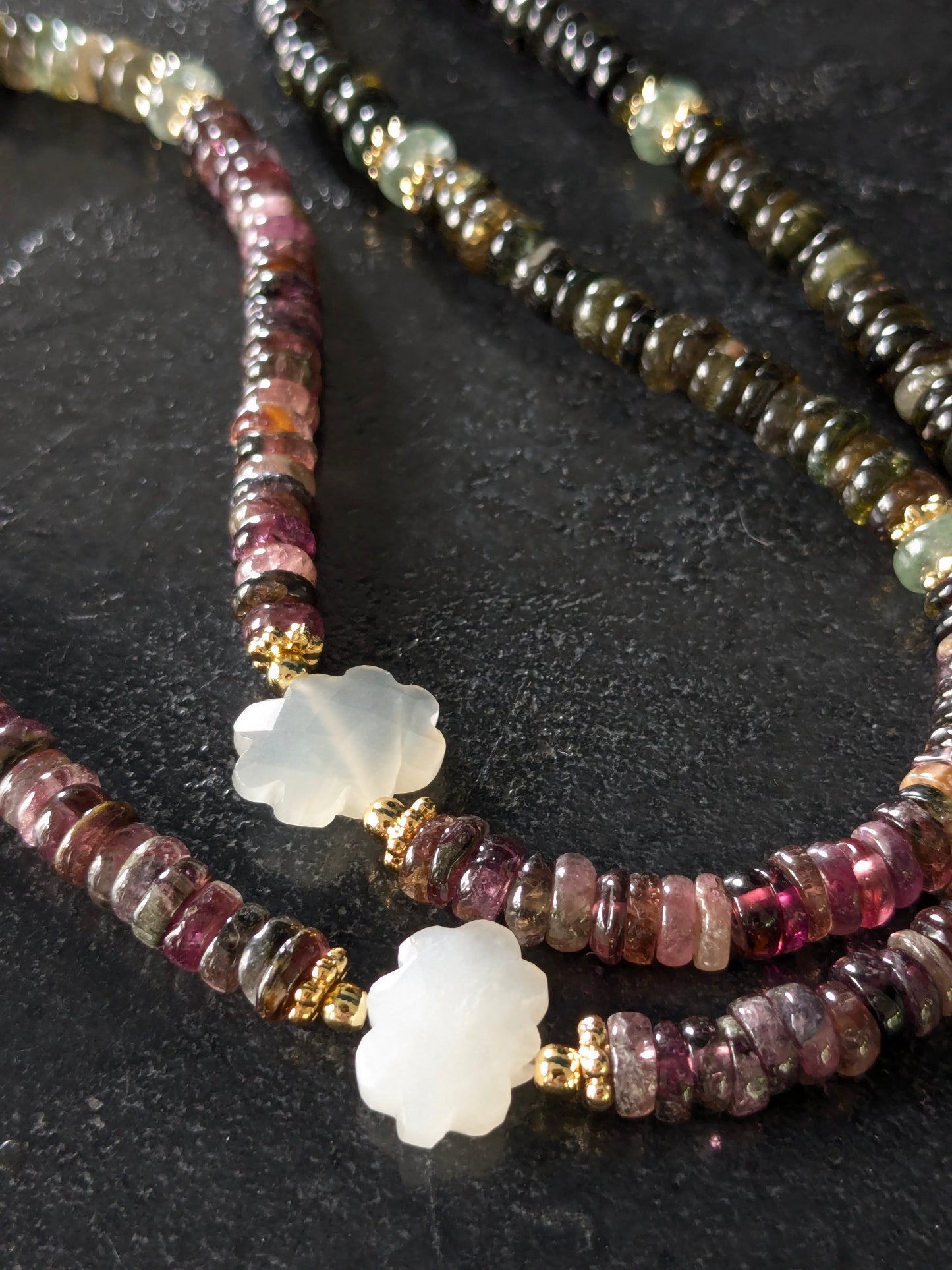 Collier Ishvani