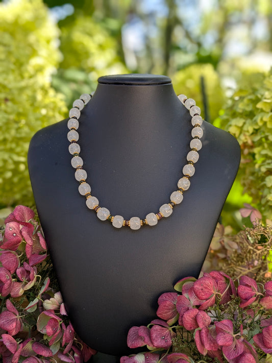 Collier en quartz blanc translucide et tourmaline, talisman lumineux
