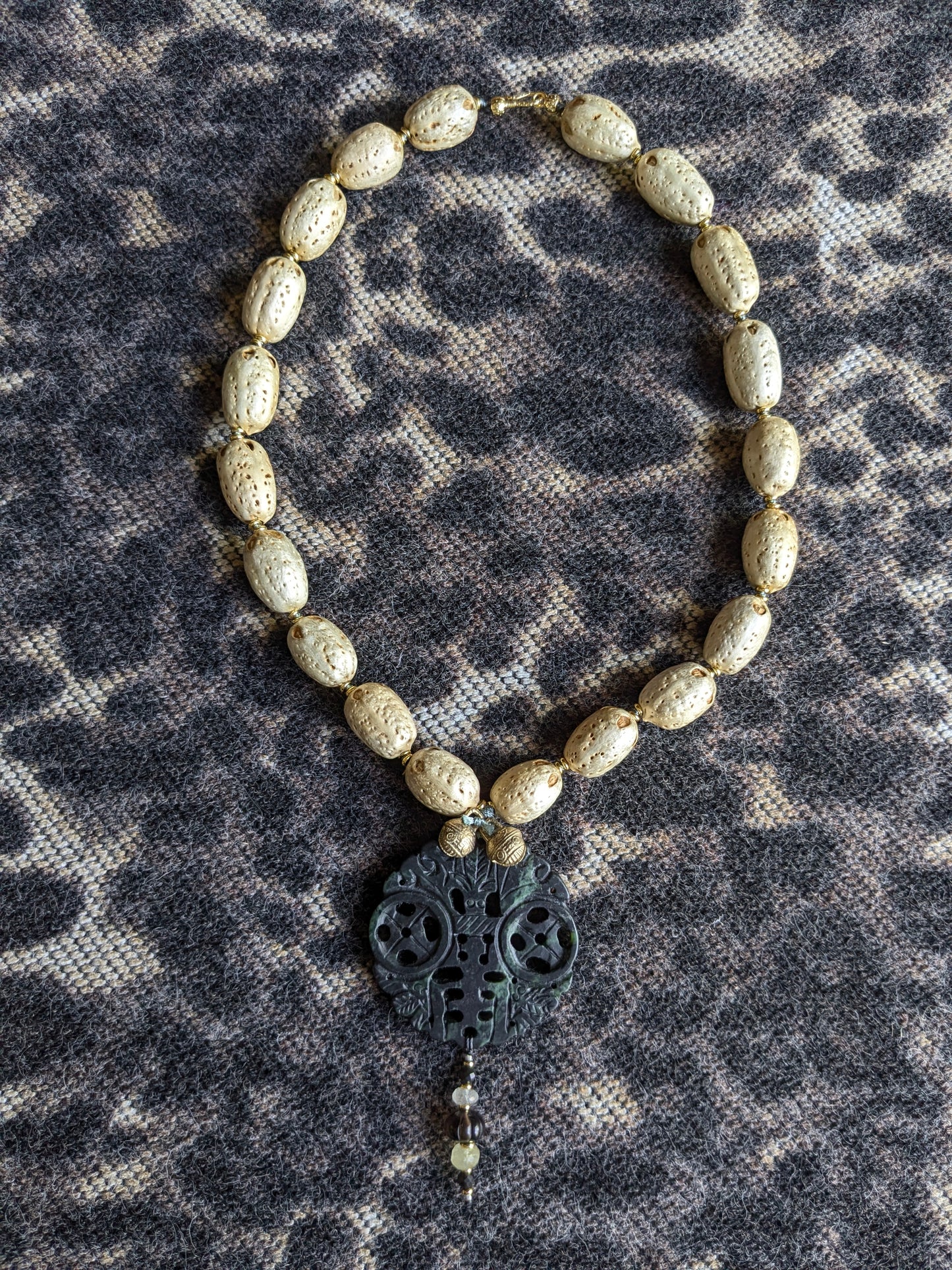 Collier Talisman Chauve-Souris Noir