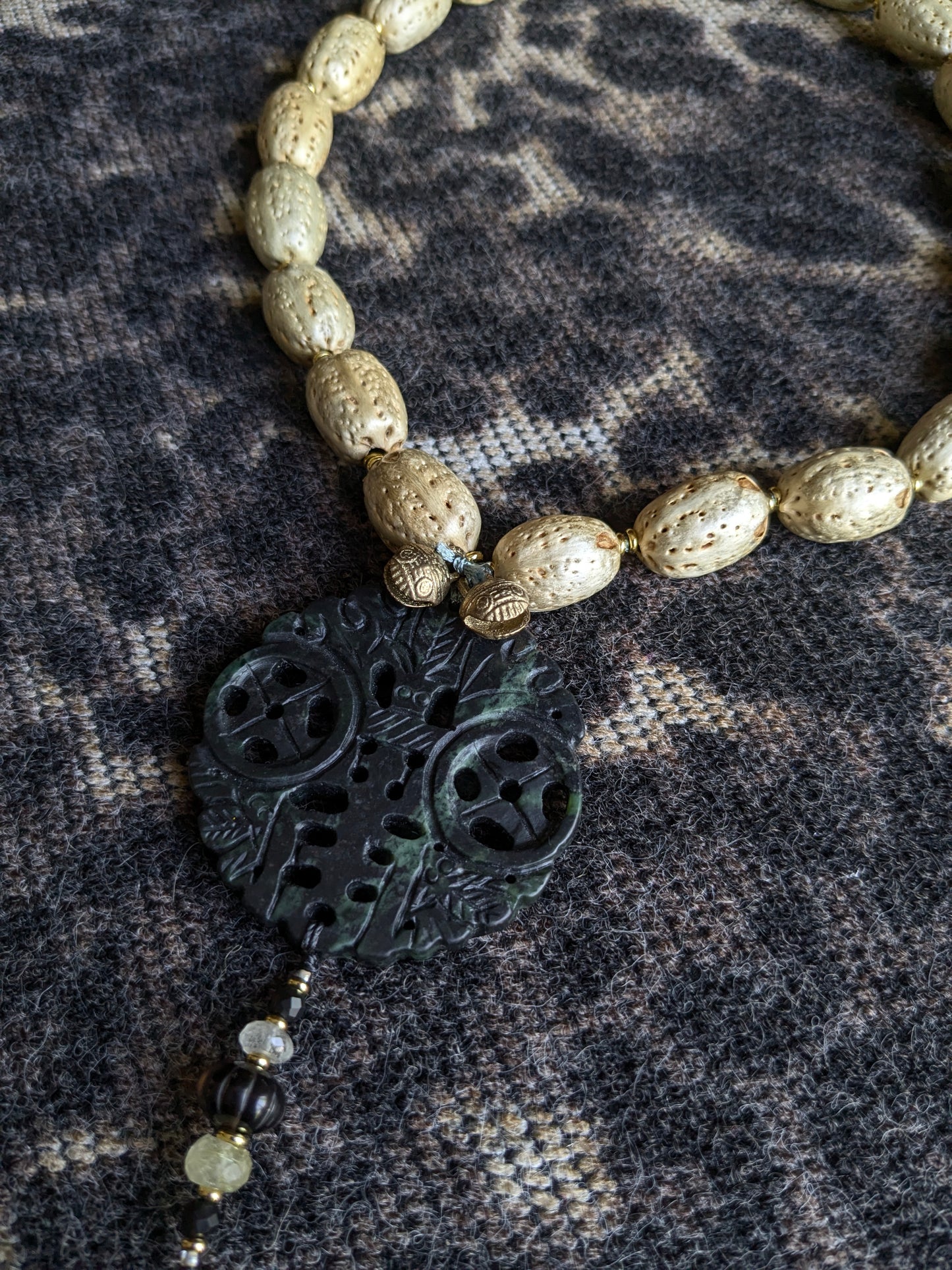 Collier Talisman Chauve-Souris Noir