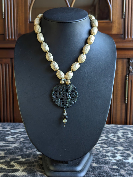 Collier Talisman Chauve-Souris Noir