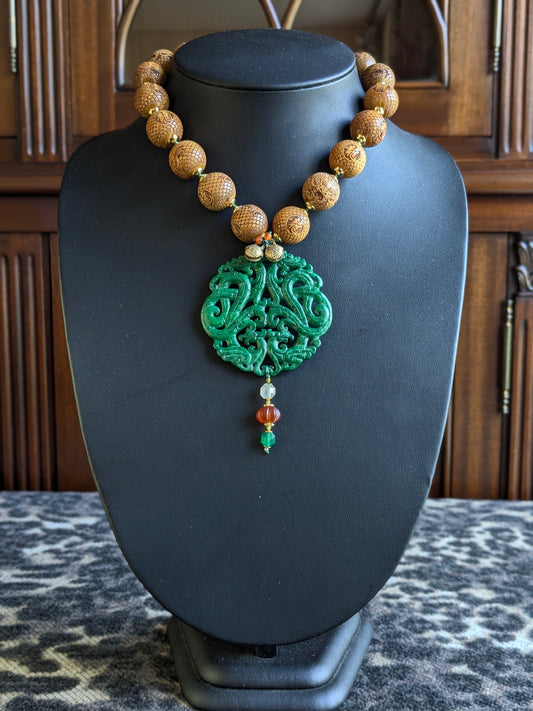 Collier Talisman Dragons Vert et Miel