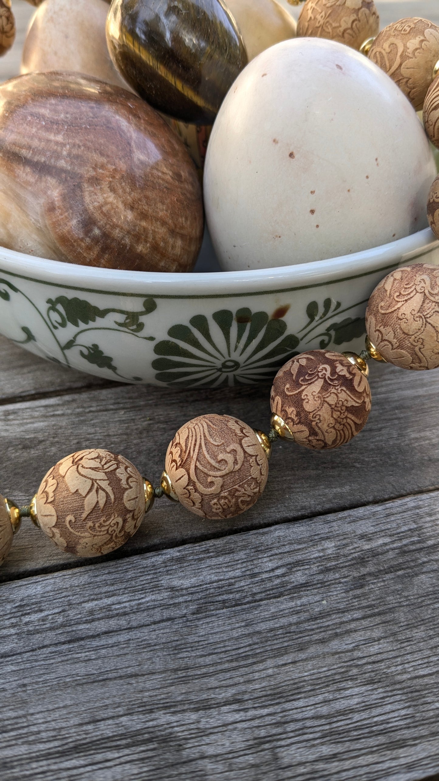 Collier Talisman Papillon et Pivoines