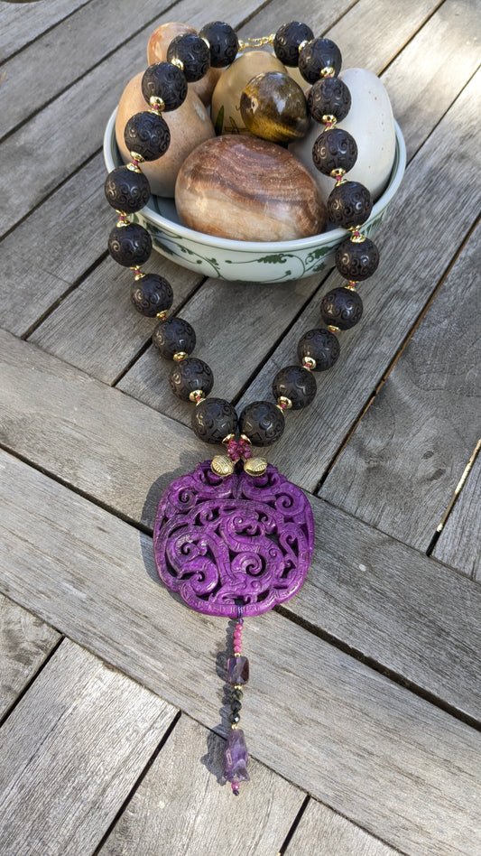 Collier Talisman Dragons Violet