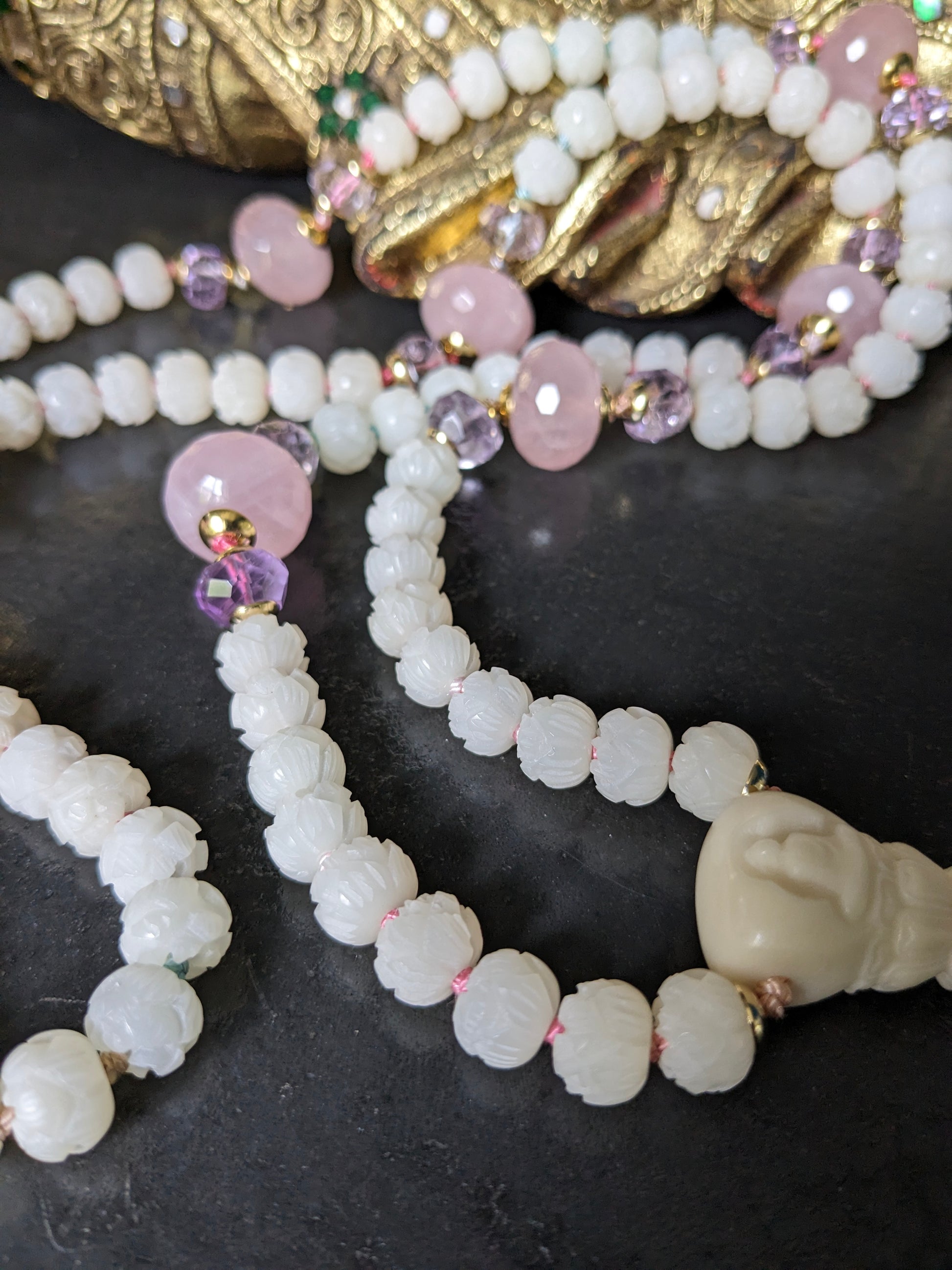 Mala traditionnel en graine de bodhi et pierres naturelles, noué main, 108 perles, création made in France