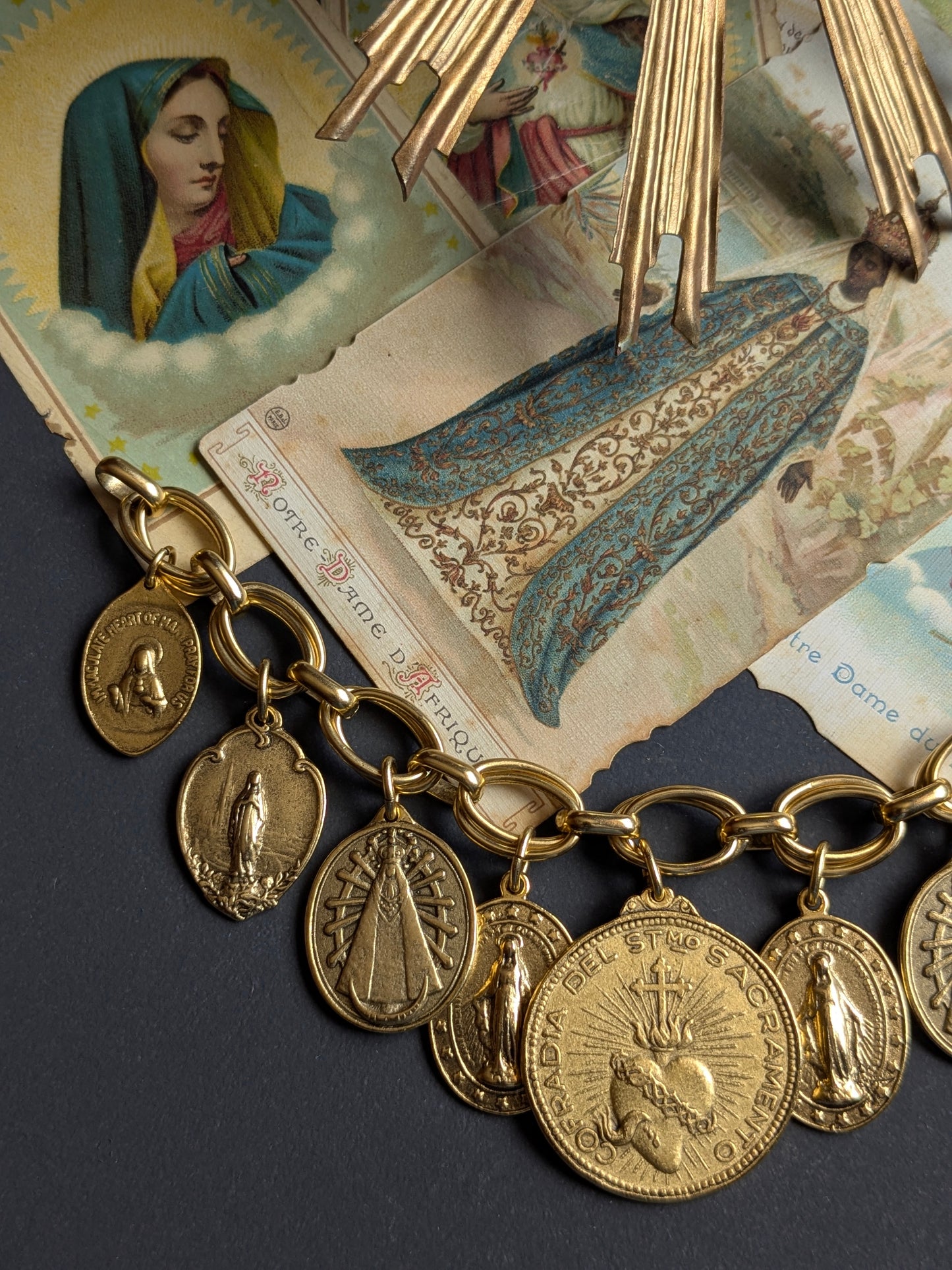Bracelet Inquietum de Mudra avec Notre-Dame de Luján réversible, collection Oh My God.