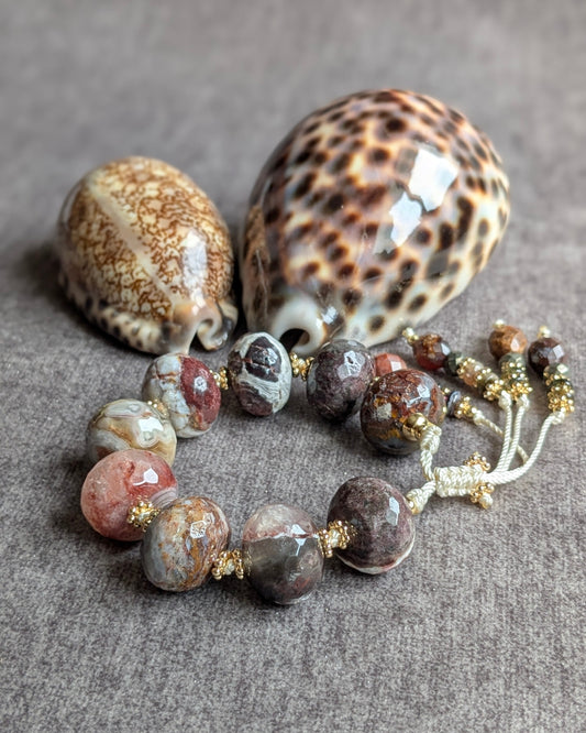 Bracelet Mahinori agate mexicaine facettée et pierre de lune blanche