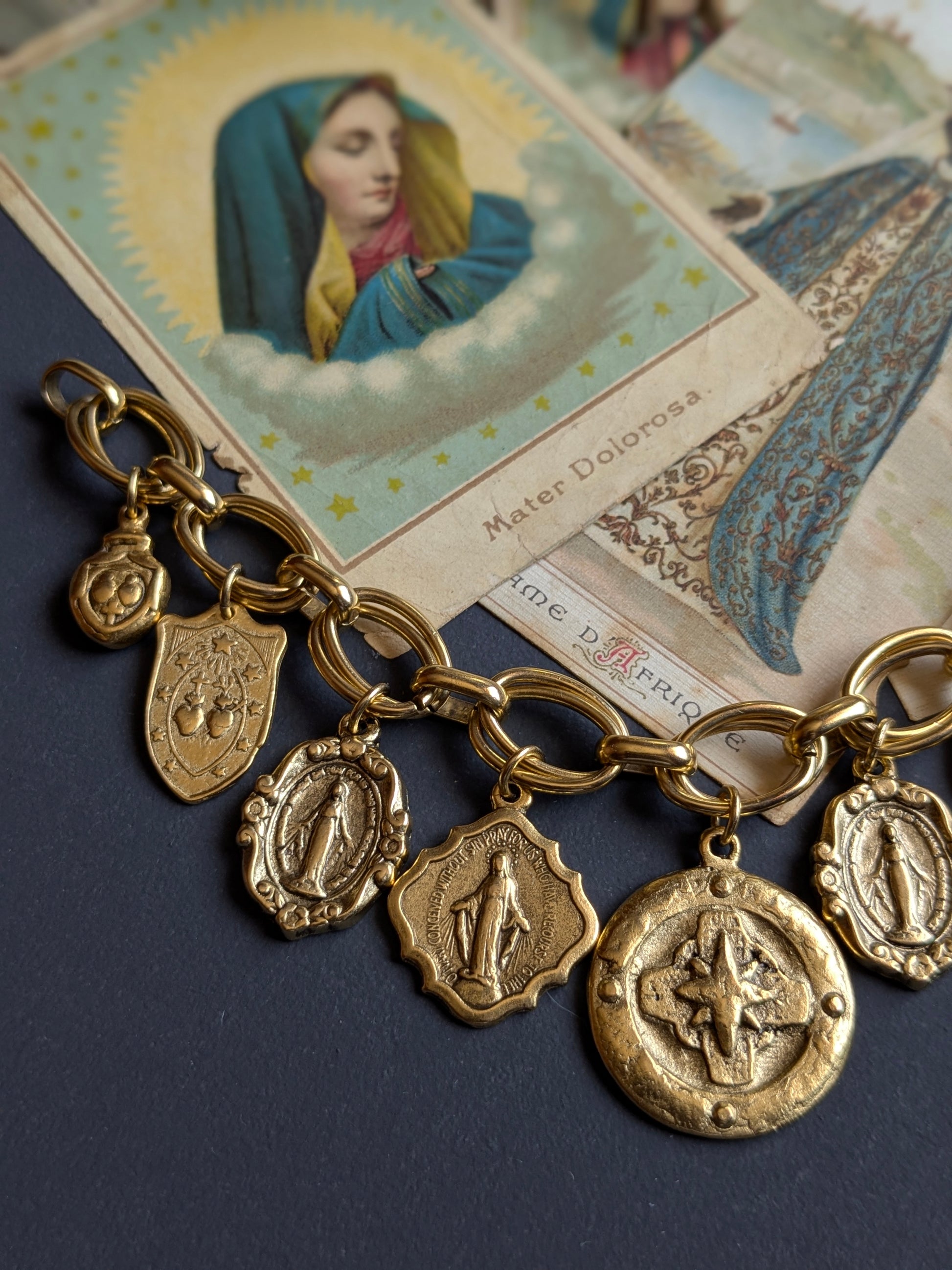 Bracelet Stella Maris de Mudra avec Notre-Dame de Lourdes réversible, collection Oh My God.