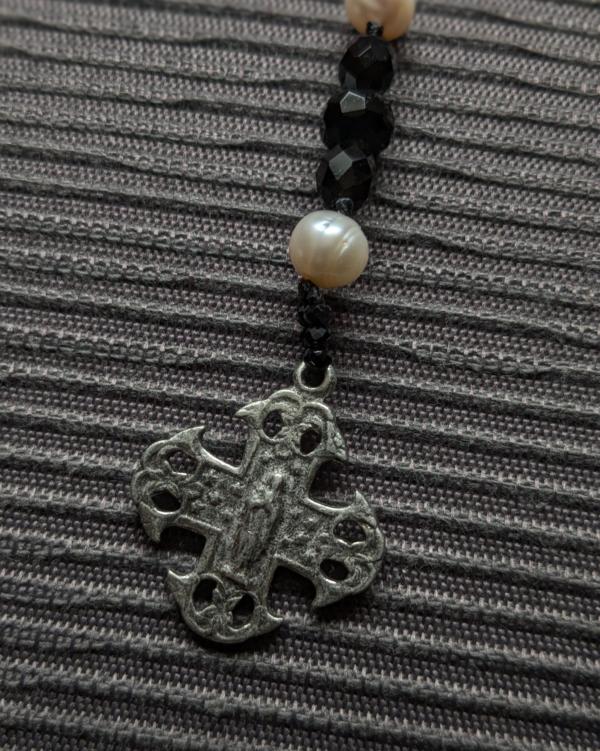 Médaille en étain du chapelet Clair-obscur Mudra