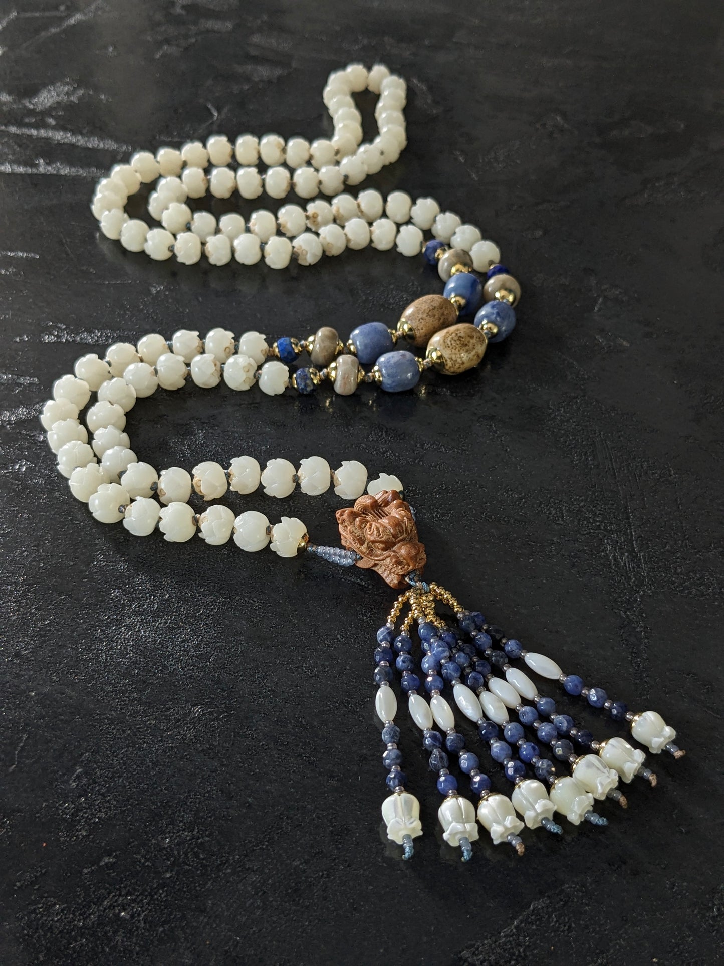 Mala traditionnel en graine de bodhi et pierres naturelles, noué main, 108 perles, création made in France