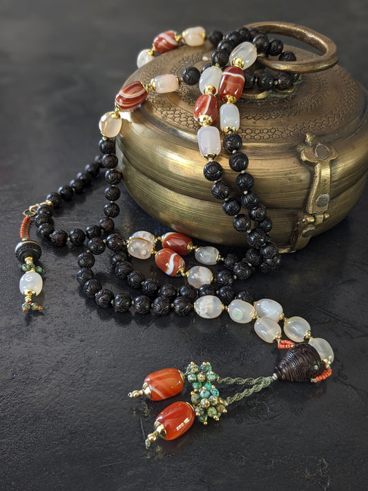 Mala traditionnel en graine de bodhi et pierres naturelles, noué main, 108 perles, création made in France