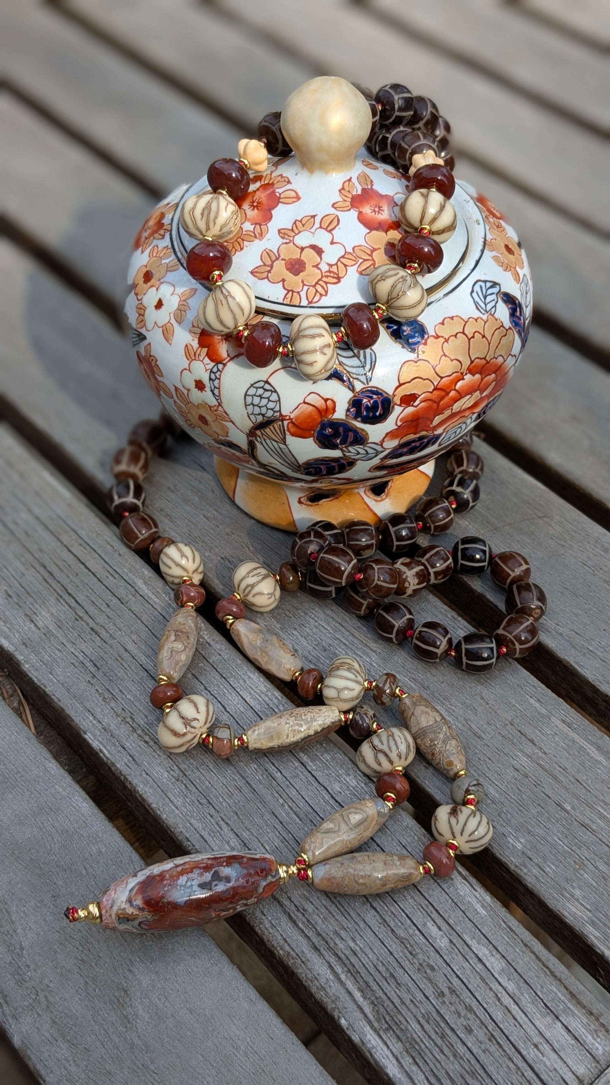 Mala énergétique Ruchira, graines de bodhi écorce et cœur, agate mexicaine centrale rosée